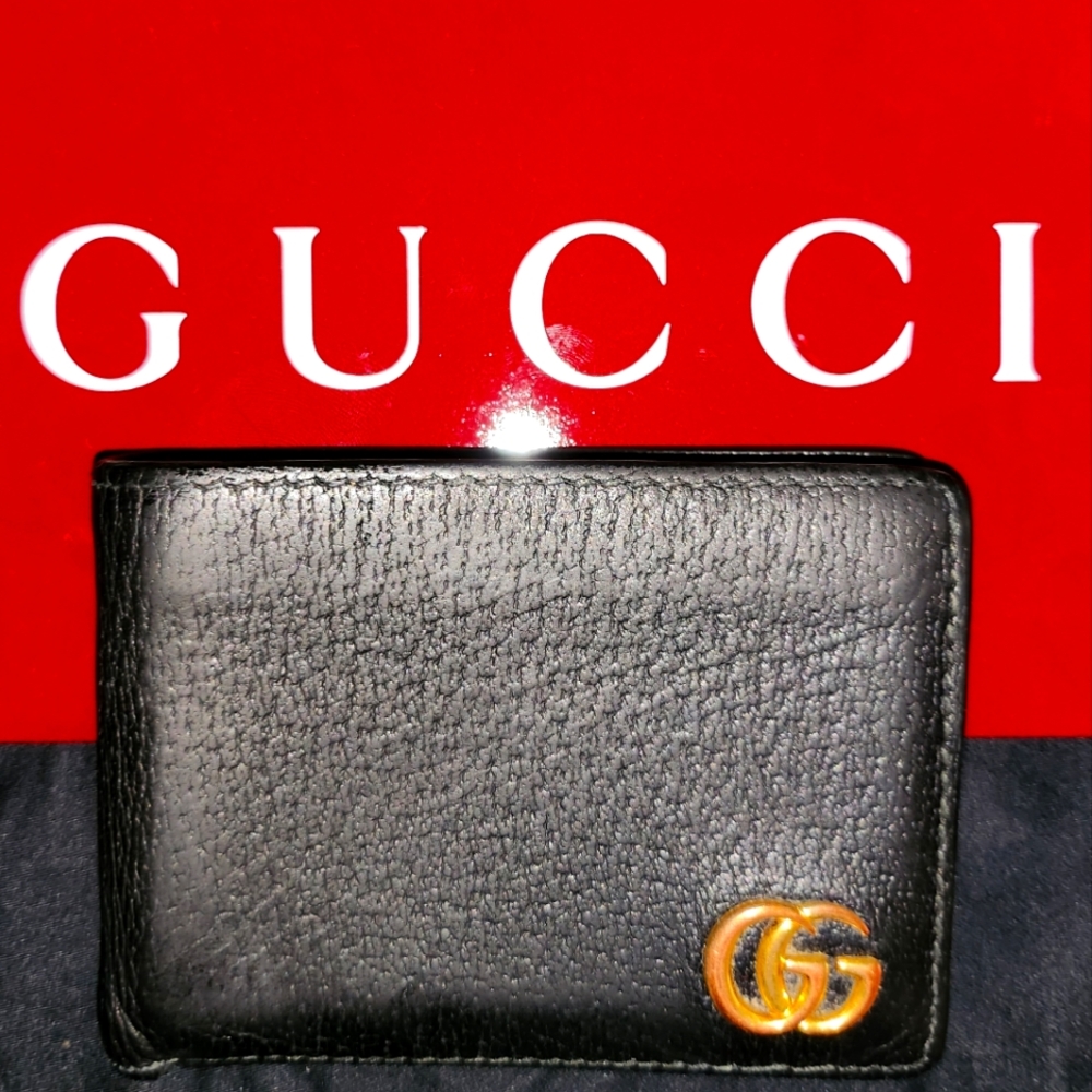 GUCCI GG MARM BLACK LEATHER BI-FOLD WALLET (GREAT CONDITION & AUTHENTIC)